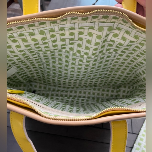 Isaac Mizrah large office bag. Has a laptop zip up soft cover as well. - Picture 5 of 16